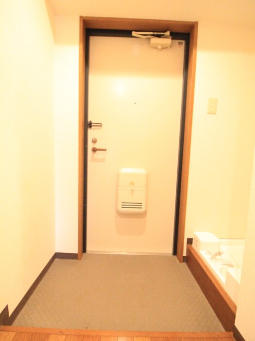 物件内観写真22　(玄関)