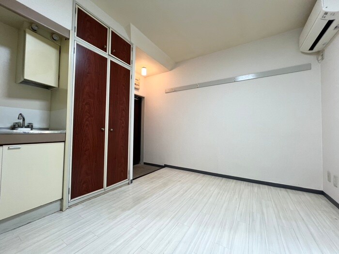 物件内観写真10　(居室)