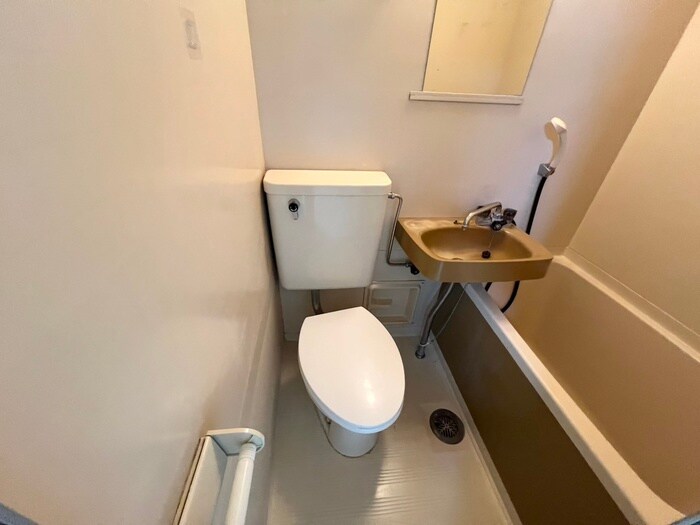 物件内観写真15　(トイレ)