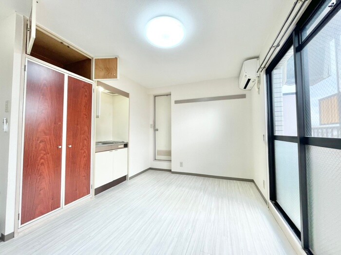 物件内観写真15　(居室)