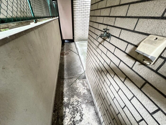 物件内観写真18　(洗濯機置場)