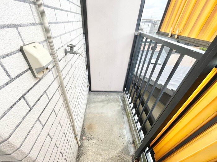 物件内観写真18　(洗濯機置場)