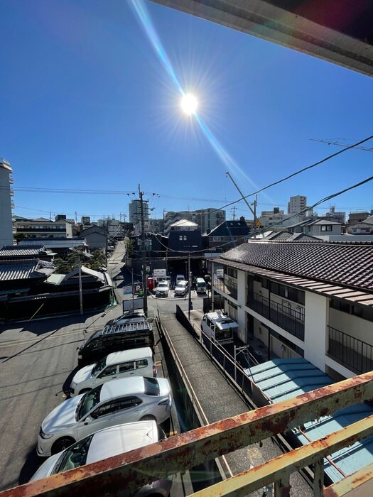 物件内観写真14　(室内からの展望)