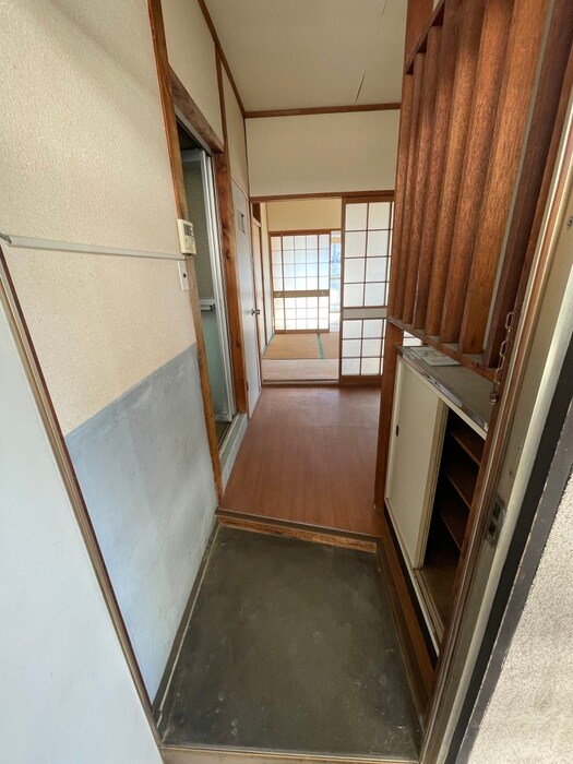 物件内観写真15　(玄関)