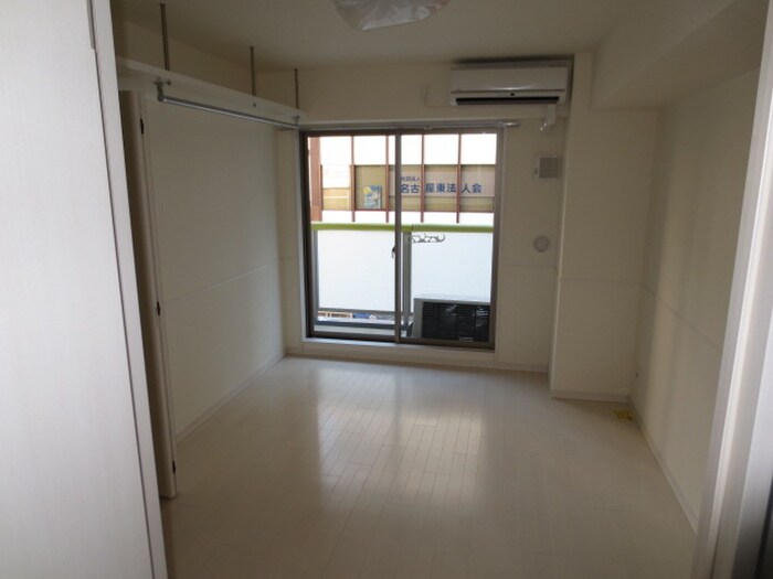 物件内観写真13　(居室)