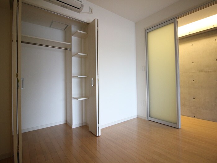 物件内観写真11　(収納)