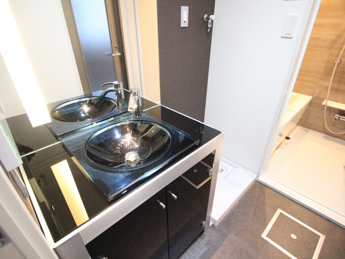 物件内観写真12　(洗面)