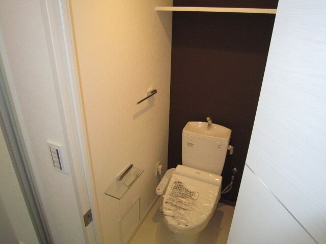 物件内観写真14　(トイレ)