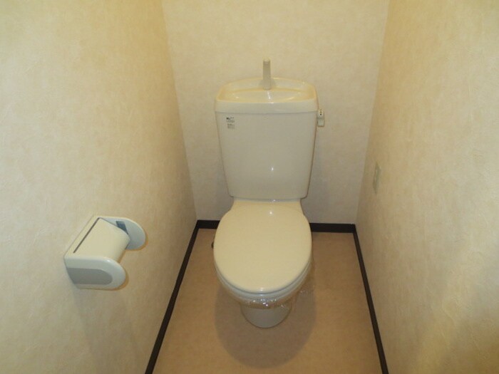 物件内観写真16　(トイレ)