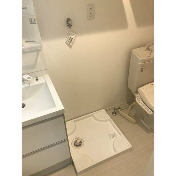 物件内観写真14　(洗濯機置場)