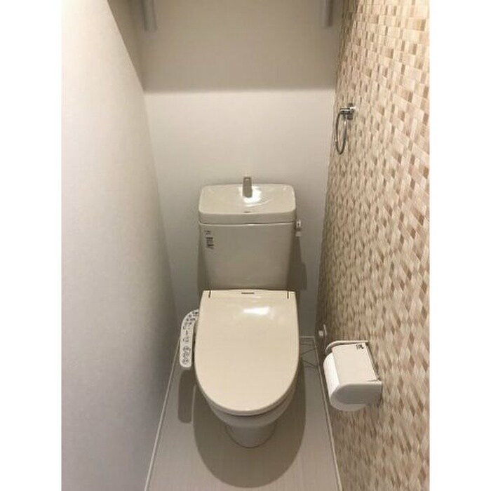 物件内観写真16　(トイレ)