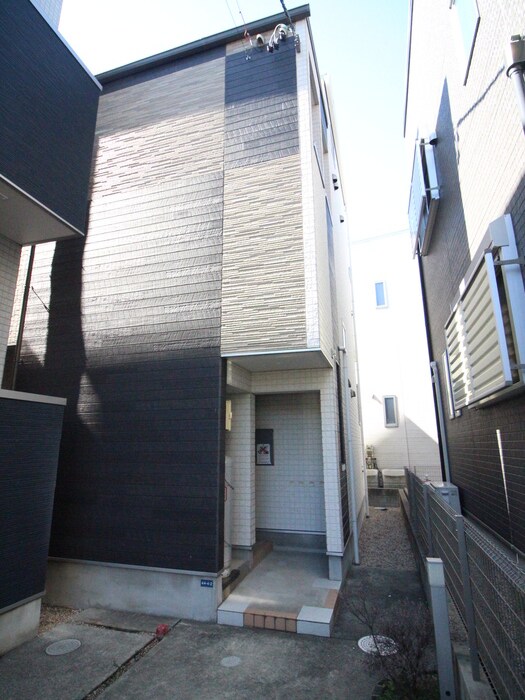 物件外観写真2　(外観写真)