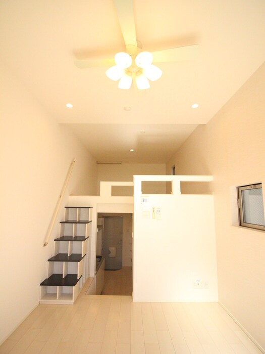 物件内観写真8　(居室)