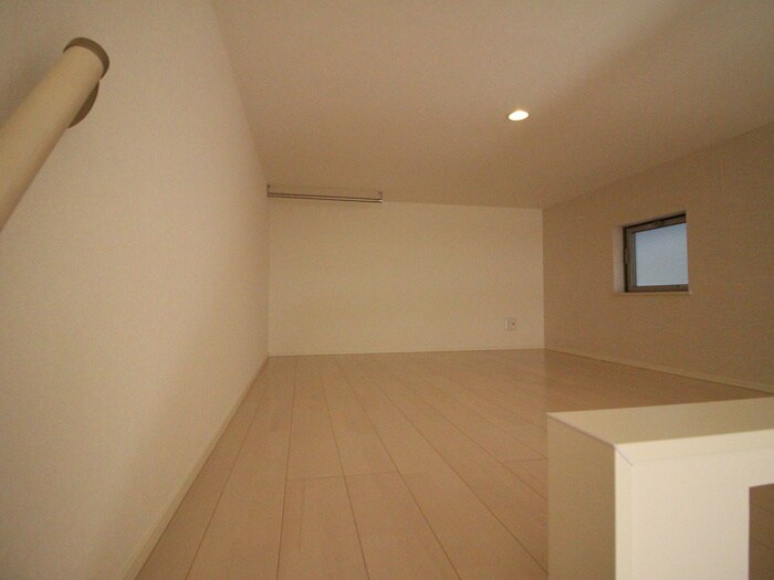 物件内観写真9　(ロフト)