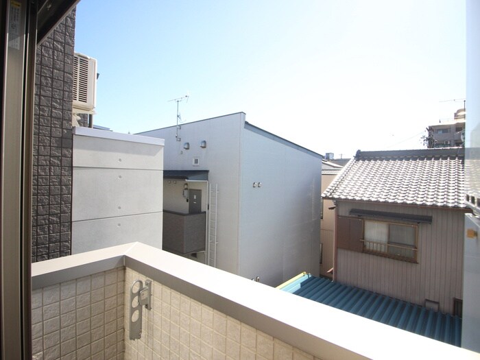 物件内観写真18　(室内からの展望)