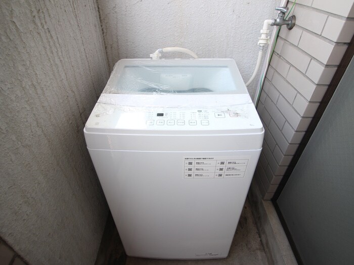 物件内観写真11　(洗濯機置場)