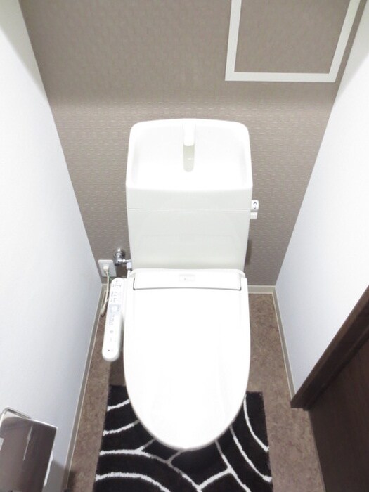 物件内観写真14　(トイレ)