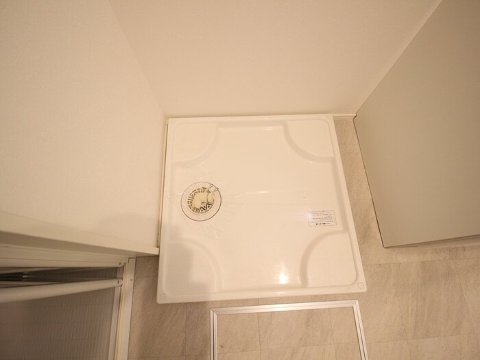 物件内観写真10　(洗濯機置場)