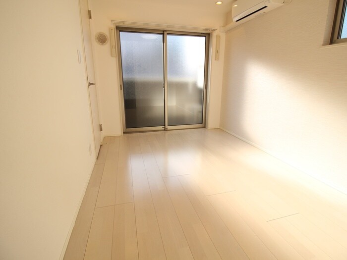 物件内観写真15　(居室)