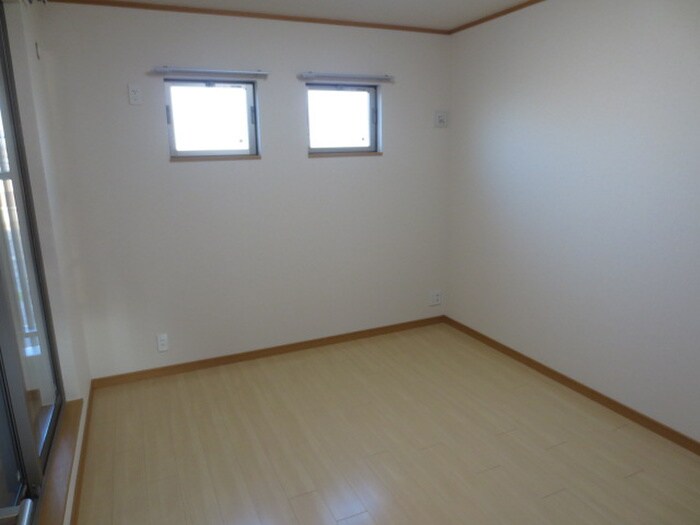 物件内観写真10　(居室)