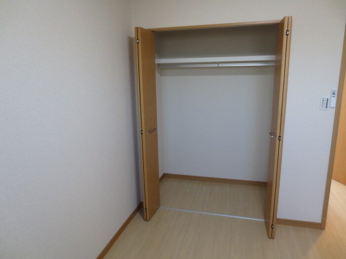 物件内観写真11　(収納)