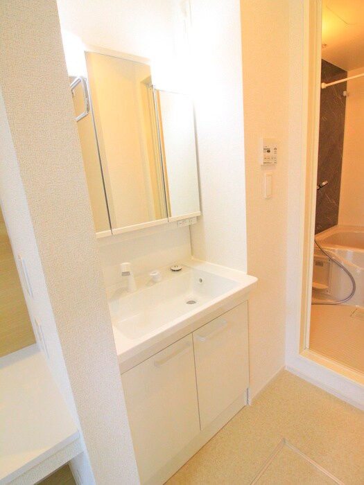 物件内観写真12　(洗面)