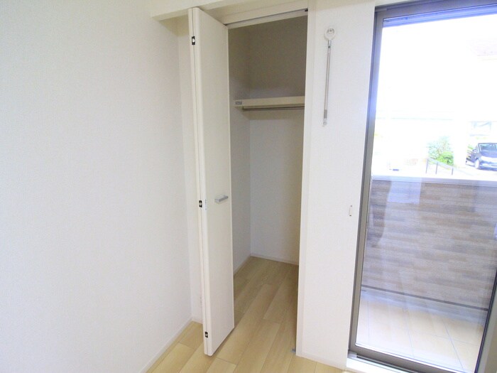 物件内観写真13　(収納)