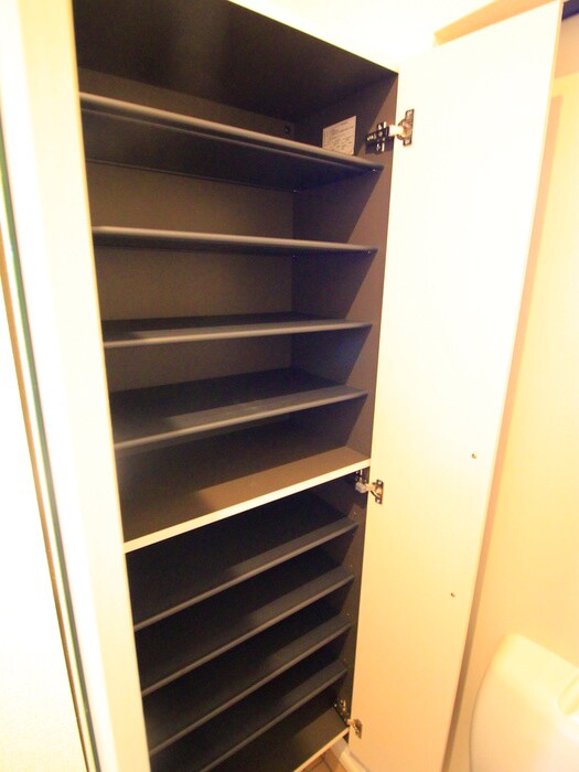 物件内観写真14　(靴箱)