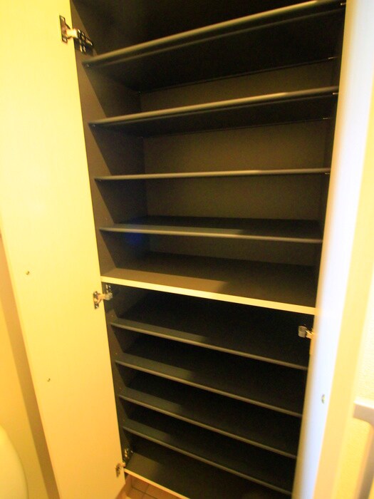 物件内観写真14　(靴箱)