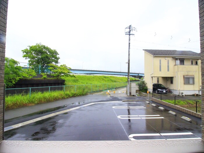 物件内観写真22　(室内からの展望)