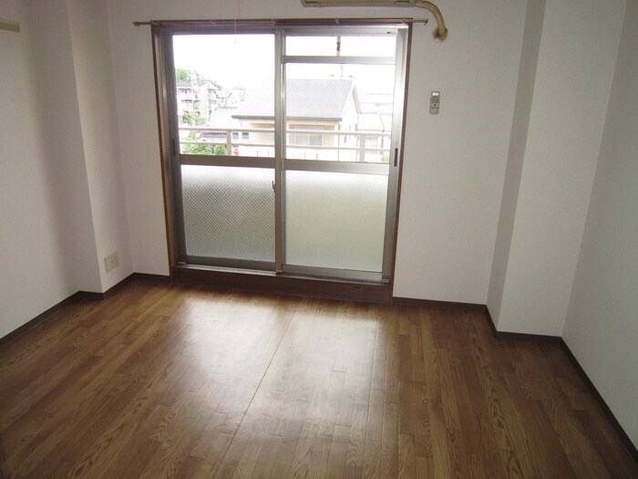 物件内観写真13　(居室)