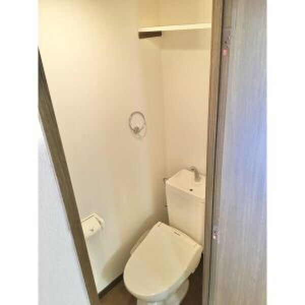 物件内観写真13　(トイレ)