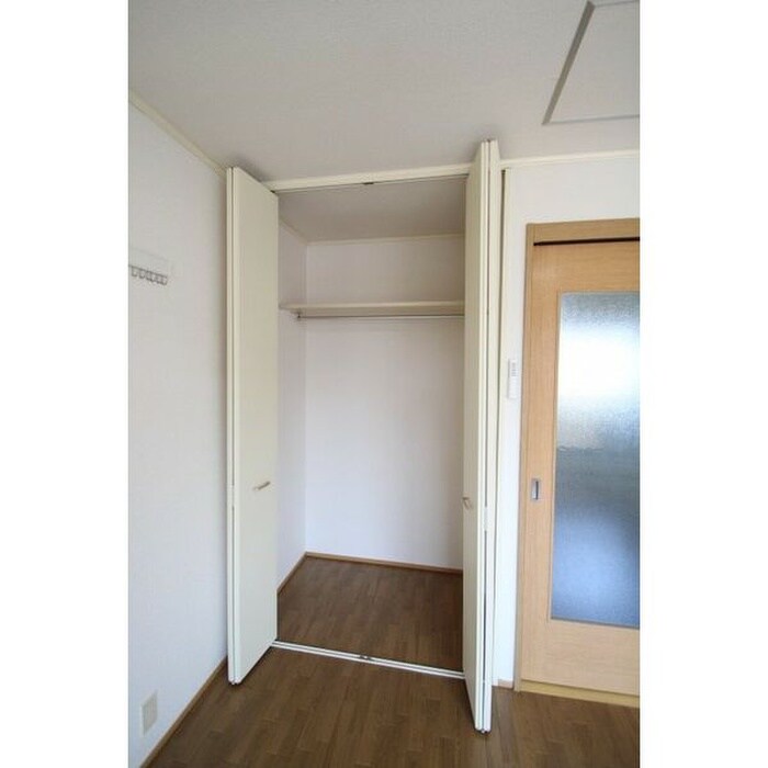 物件内観写真10　(収納)