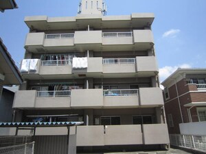 七反田ハイツA棟外観写真