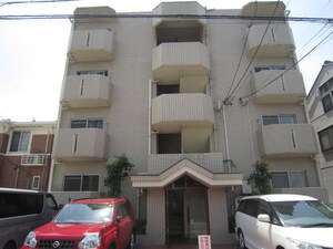 七反田ハイツA棟外観写真