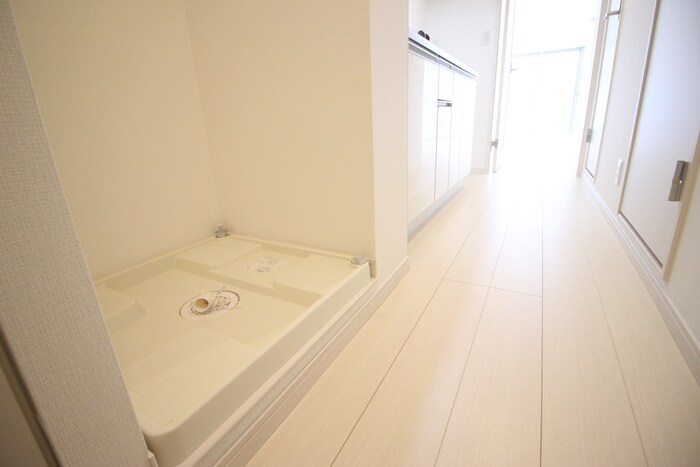 物件内観写真11　(洗濯機置場)