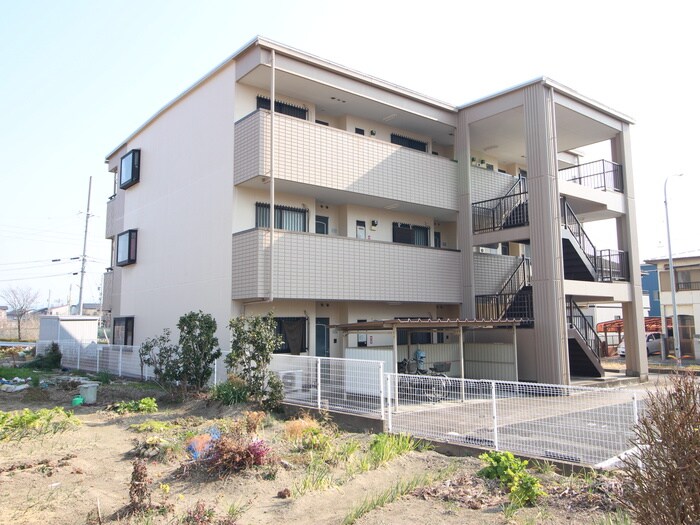 物件外観写真4　(外観写真)