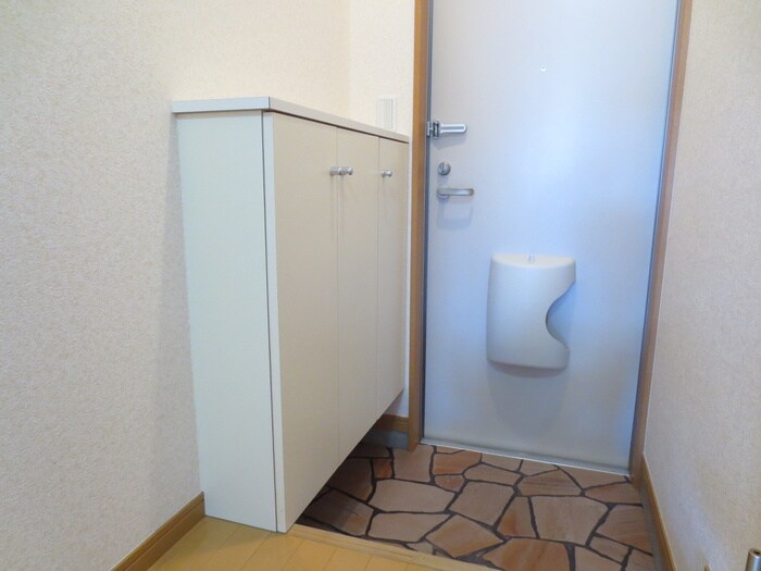物件内観写真8　(靴箱)