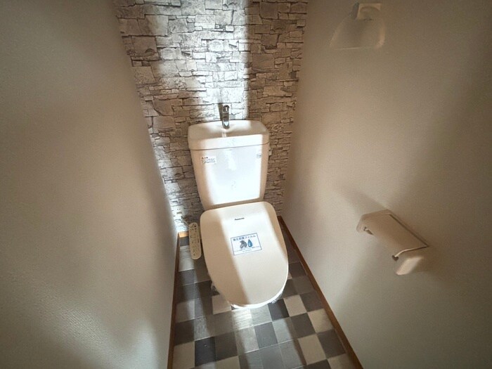 物件内観写真11　(トイレ)