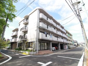 ラフィーネ牧の原外観写真