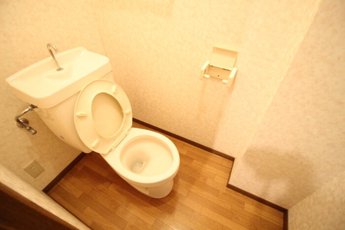 物件内観写真14　(トイレ)