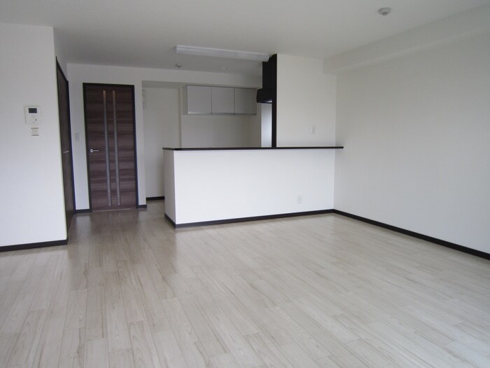 物件内観写真6　(居室)