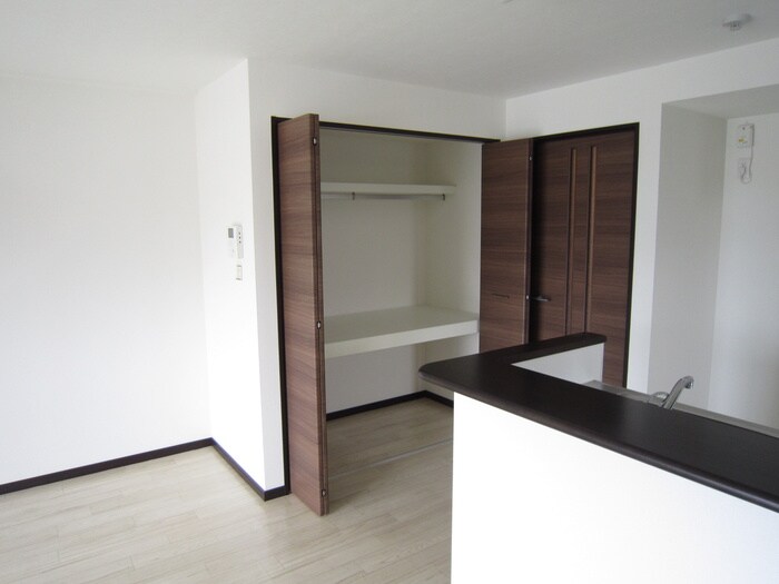 物件内観写真9　(収納)