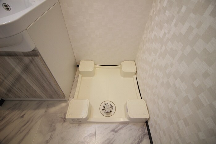 物件内観写真12　(洗濯機置場)