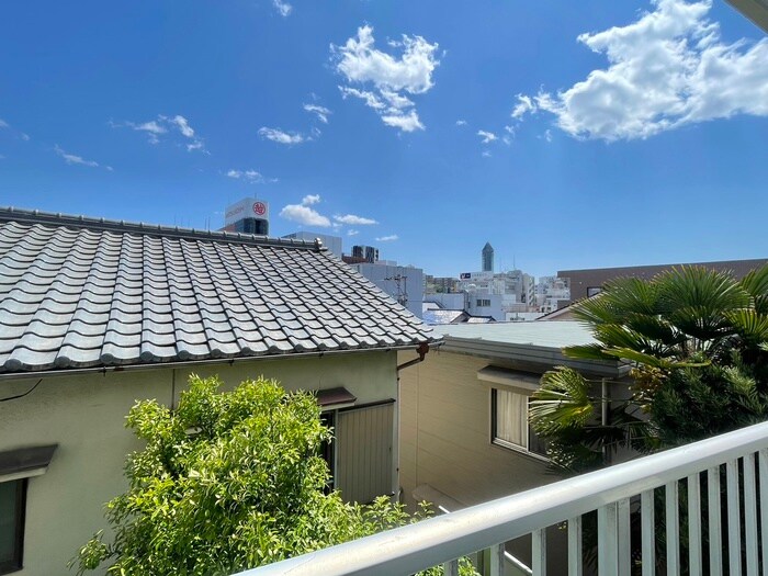 物件内観写真15　(室内からの展望)