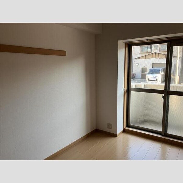 物件内観写真13　(居室)