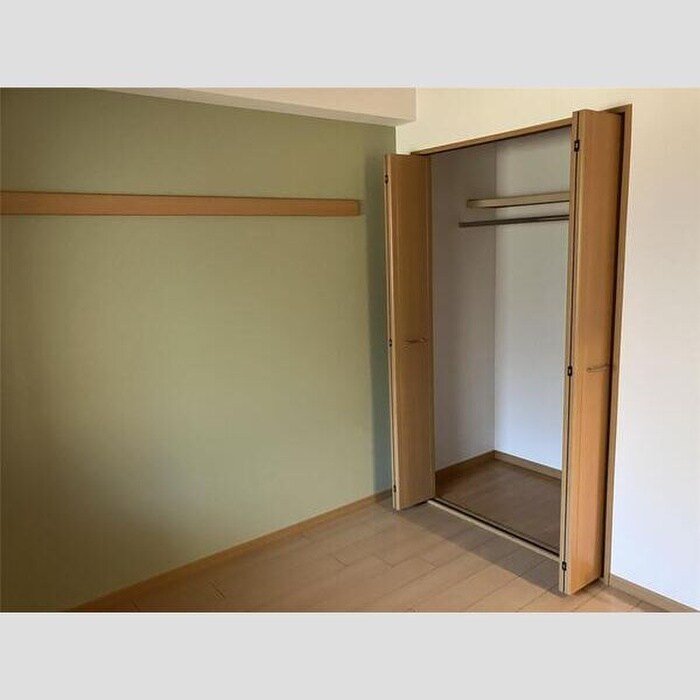 物件内観写真16　(収納)