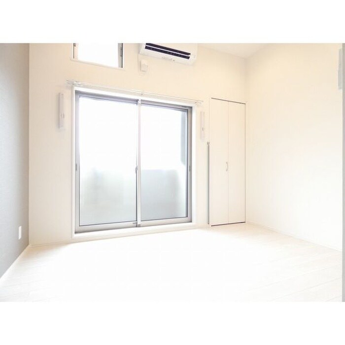 物件内観写真8　(内観写真)