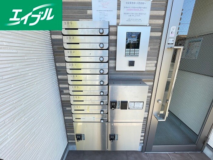 物件外観写真4　(建物設備)