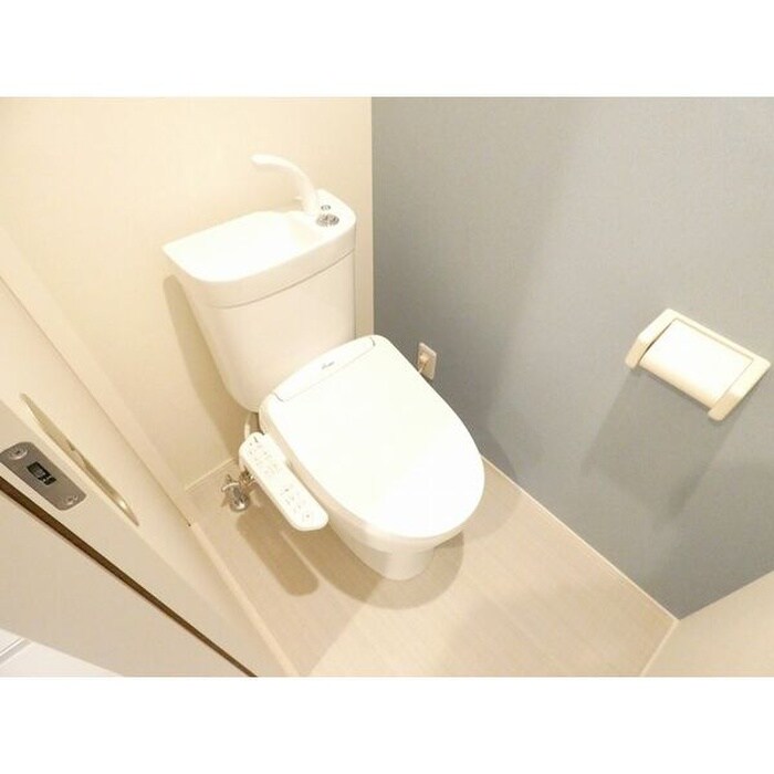 物件内観写真14　(トイレ)